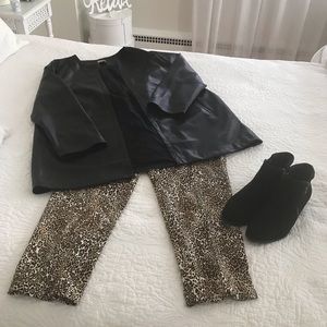 Chico’s So slimming Juliet slim leg pants